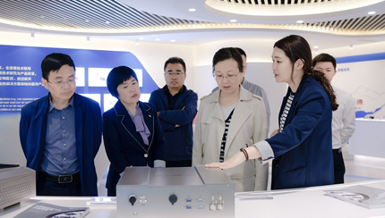 南通市通州区政协代表到访青源峰达太赫兹科技考察科产融合新路径