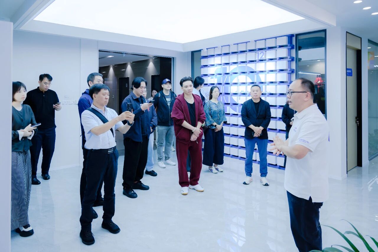 微信图片_2025-09-24_082209_704.jpg